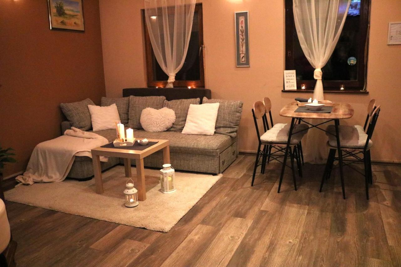 Guest House Studio Apartman Marina - With Jacuzzi, Free Parking, Pet Friendly Karlovac Exteriér fotografie