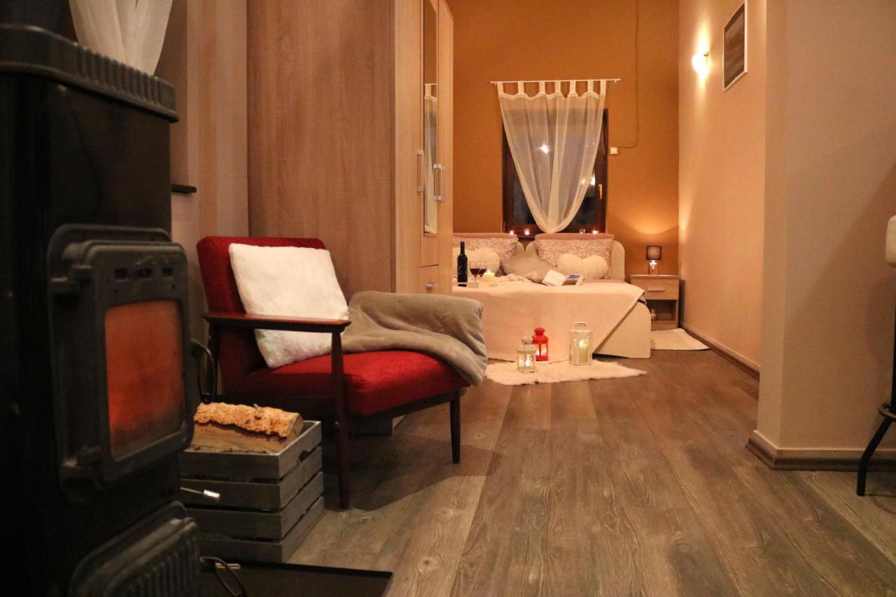 Guest House Studio Apartman Marina - With Jacuzzi, Free Parking, Pet Friendly Karlovac Exteriér fotografie
