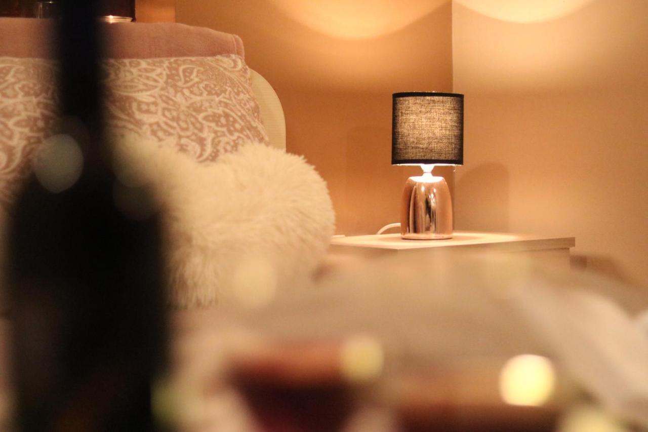 Guest House Studio Apartman Marina - With Jacuzzi, Free Parking, Pet Friendly Karlovac Exteriér fotografie