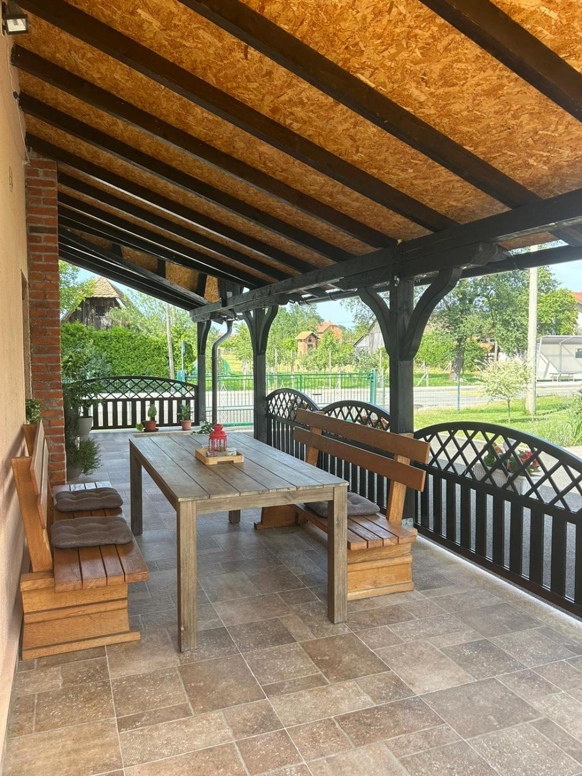 Guest House Studio Apartman Marina - With Jacuzzi, Free Parking, Pet Friendly Karlovac Exteriér fotografie