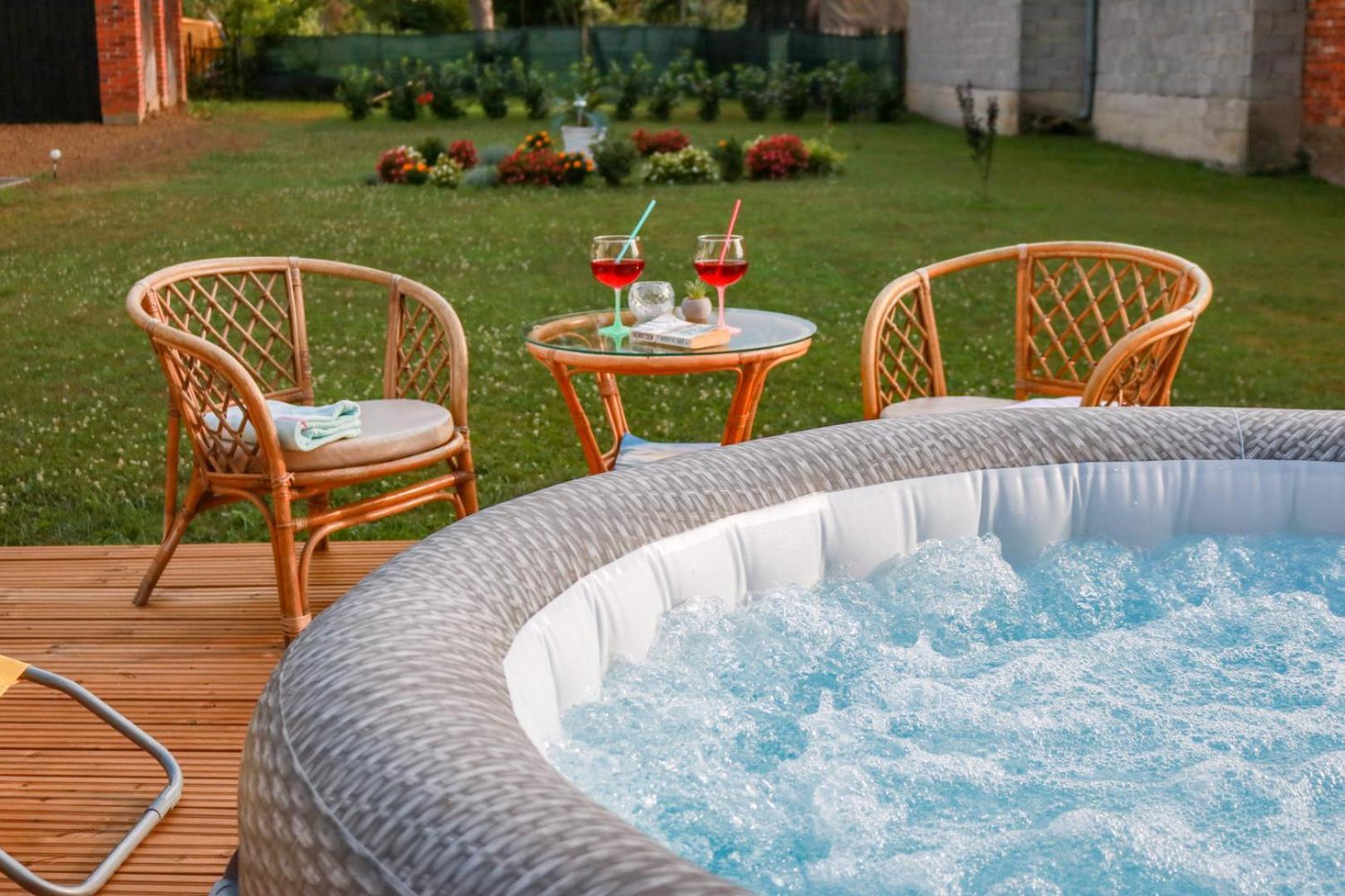 Guest House Studio Apartman Marina - With Jacuzzi, Free Parking, Pet Friendly Karlovac Exteriér fotografie